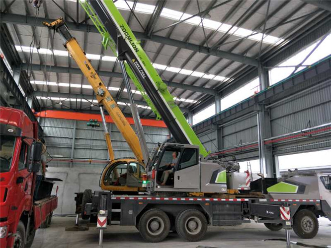 夏河县高空车出租需要注意哪些安全事项？