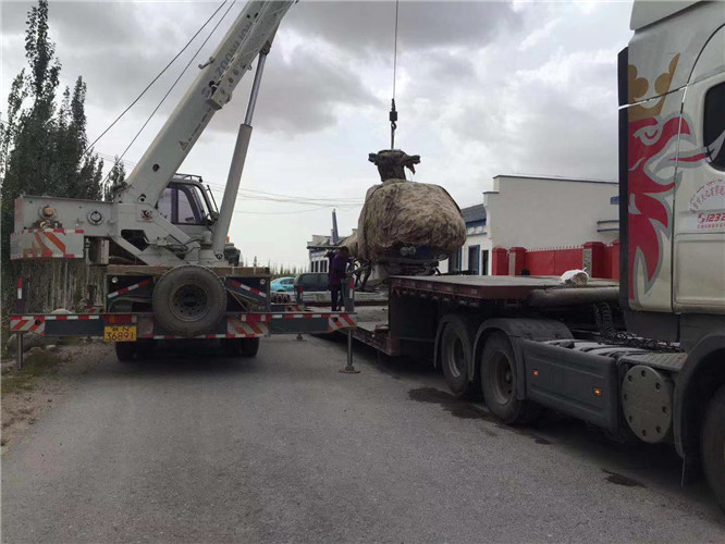 夏河县狭窄场地（如小区、车间）适合用哪种吊车？